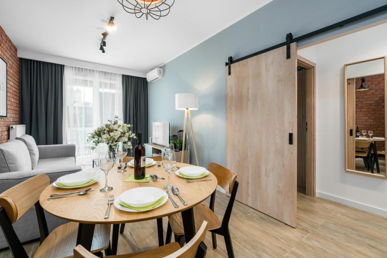 Premium Apartments Poznan Airport By Noclegi Renters Exteriör bild