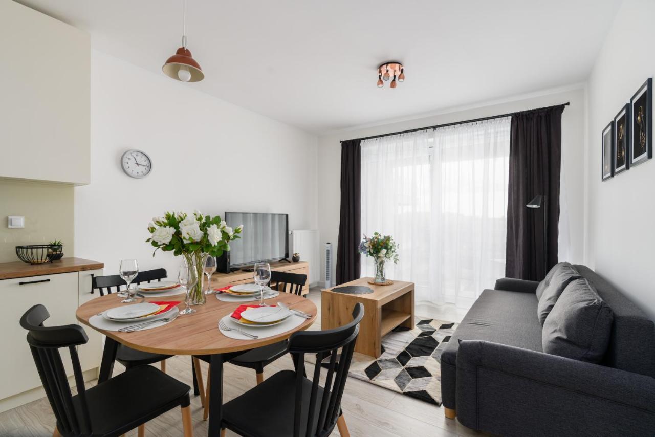 Premium Apartments Poznan Airport By Noclegi Renters Exteriör bild