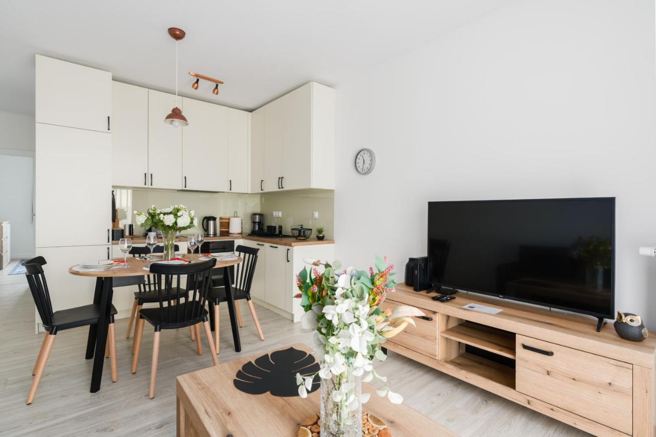 Premium Apartments Poznan Airport By Noclegi Renters Exteriör bild