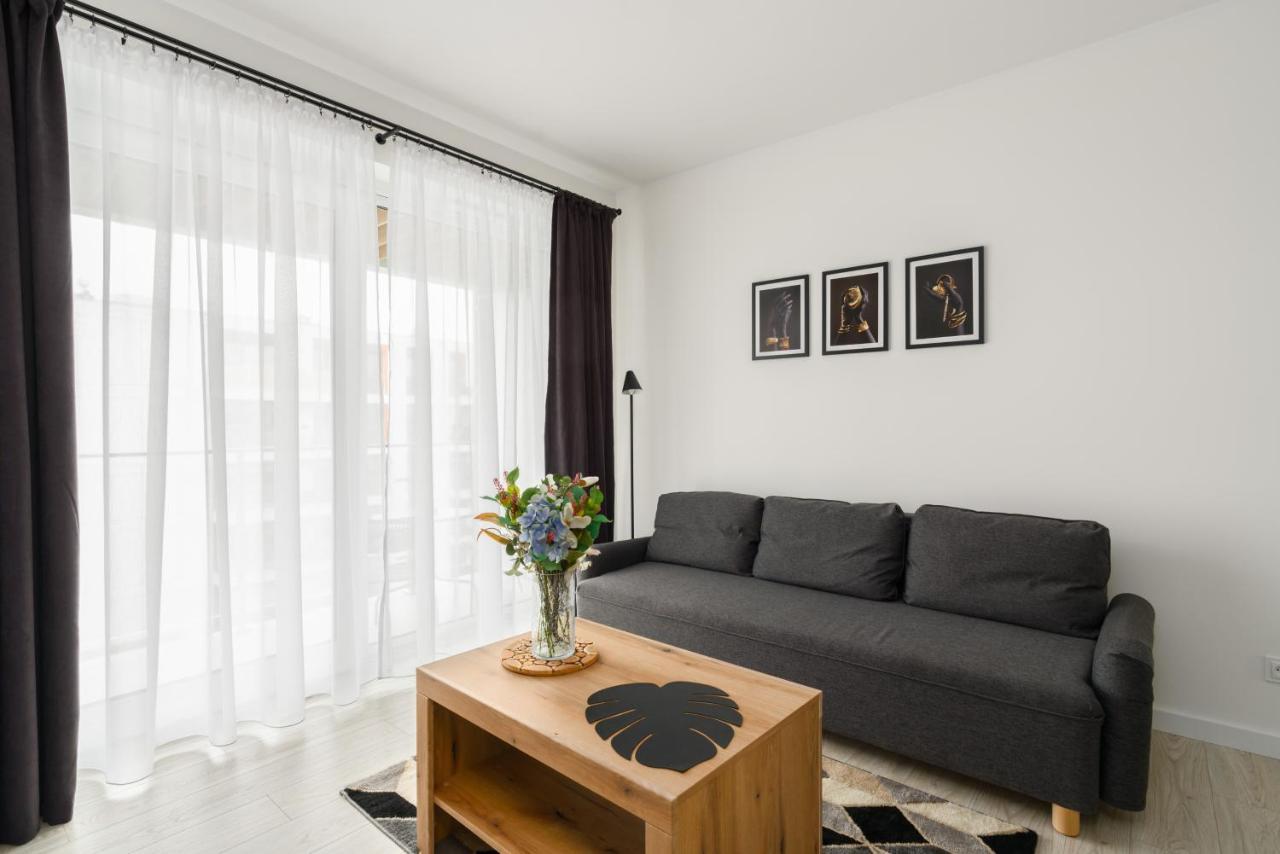 Premium Apartments Poznan Airport By Noclegi Renters Exteriör bild