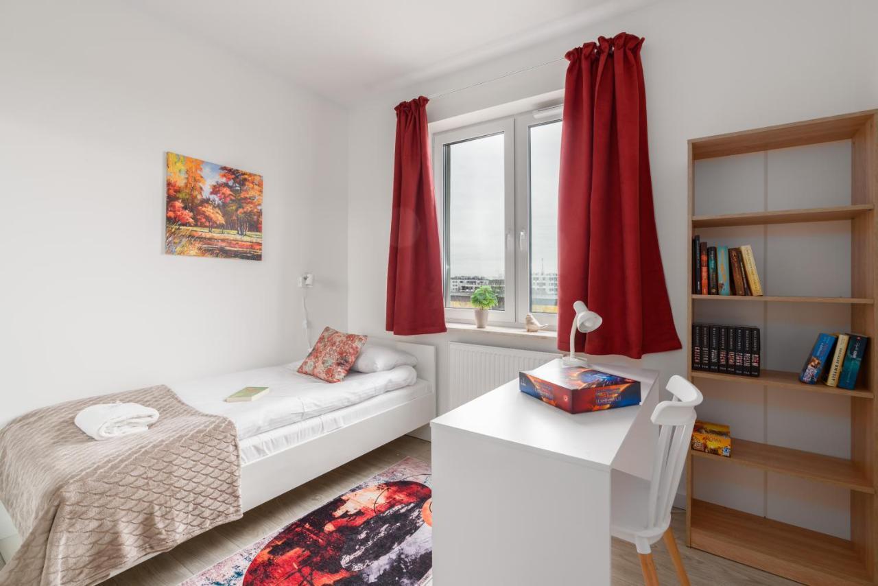 Premium Apartments Poznan Airport By Noclegi Renters Exteriör bild